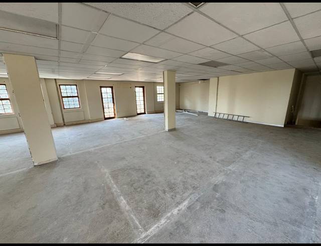 730M² BUSINESS CENTRE TO LET IN EASTGATE